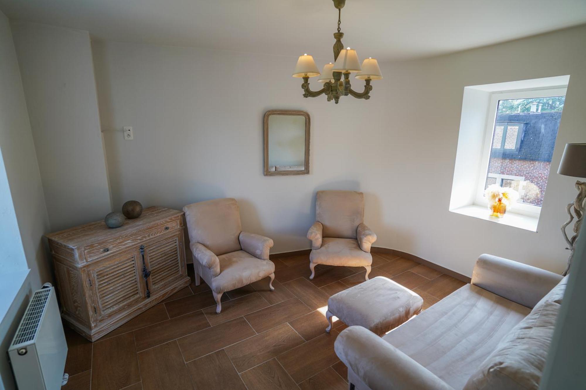 Hotel Au Comte De Mercy Oupeye Habitación foto