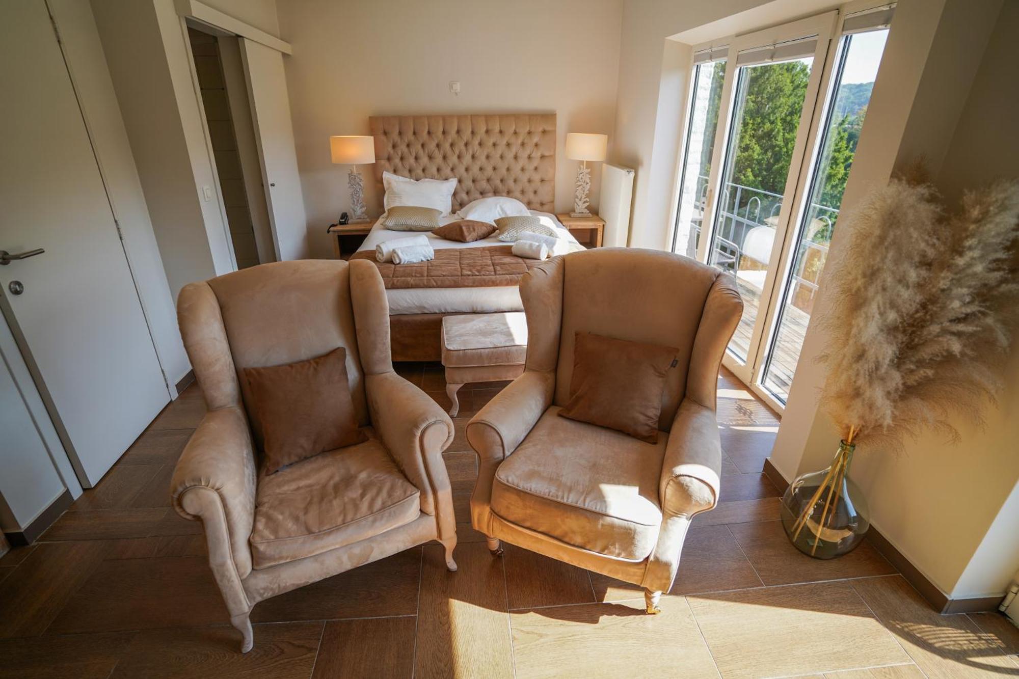Hotel Au Comte De Mercy Oupeye Habitación foto